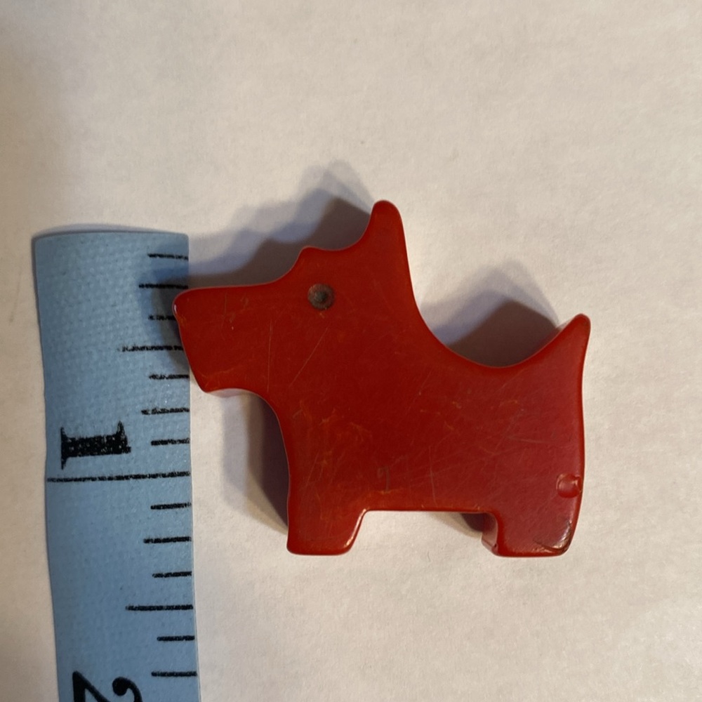 Vintage Bakelite Red Scottie Dog Pencil Sharpener - Picture 10 of 12